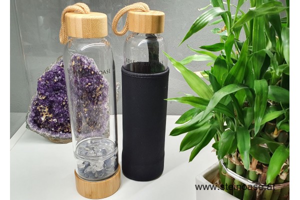 Glasflasche mit Sodalith & Bergkristall